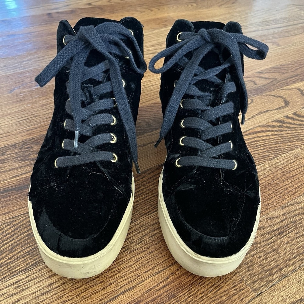 Nine West Womens 9.5 Black Velour High Top Sneakers Gold Eyelet Casual Shoes‎